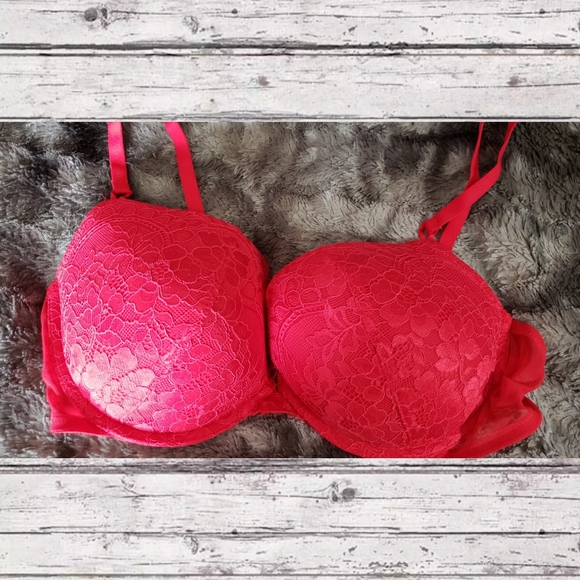 2/$25 - La Senza Beyond Sexy Classic Plunge